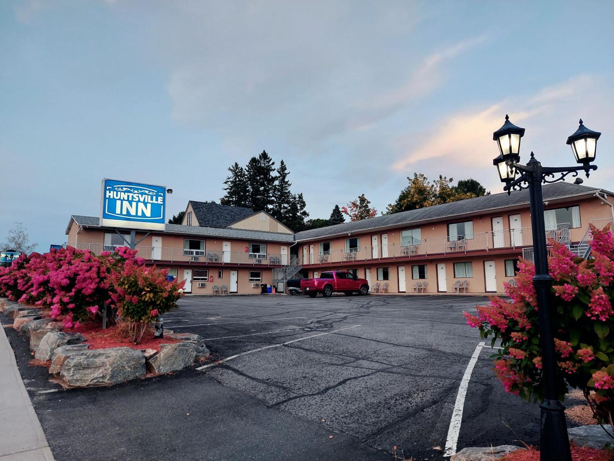 Huntsville Inn Exteriör bild